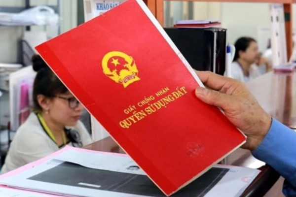 mua-ban-nha-dat-co-can-cong-chung-luat-quy-dinh-ban-nen-biet-02