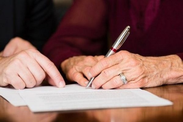 từ chối công chứng hợp đồng