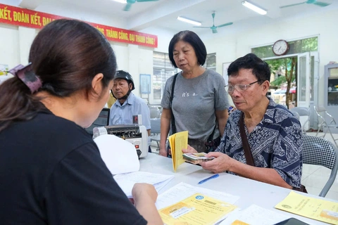 công chứng giấy ủy quyền nhận tiền trợ cấp