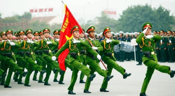 Công an không mặc cảnh phục