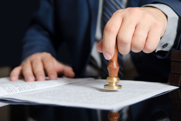 Công chứng di chúc có nên