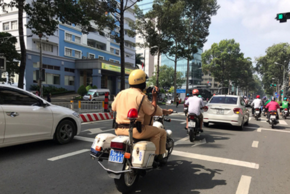 Vi phạm giao thông