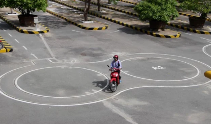 Thi bằng lái xe máy