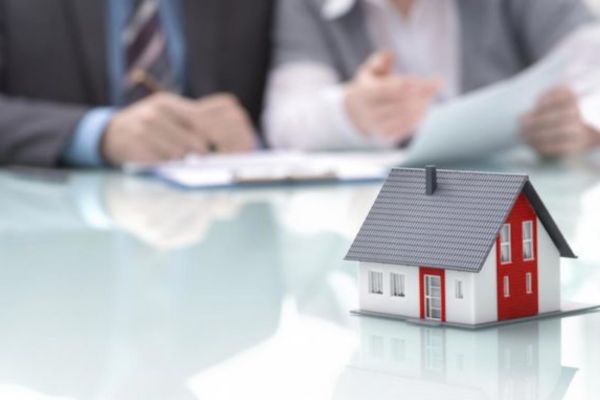 Đất được cấp cho vợ chồng