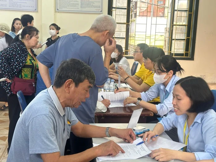 công chứng ủy quyền nhận lương hưu