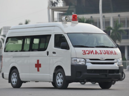 Nhường đường cho xe cấp cứu