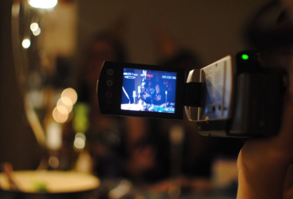 Lắp camera quay lén người khác 