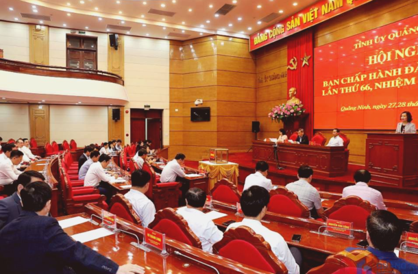 Cán bộ