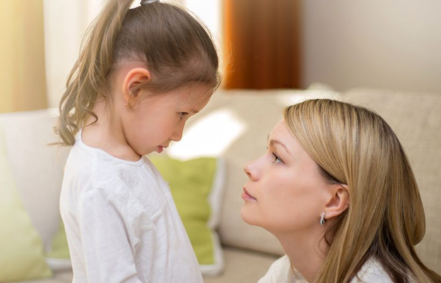 Nhận người nước ngoài làm con nuôi